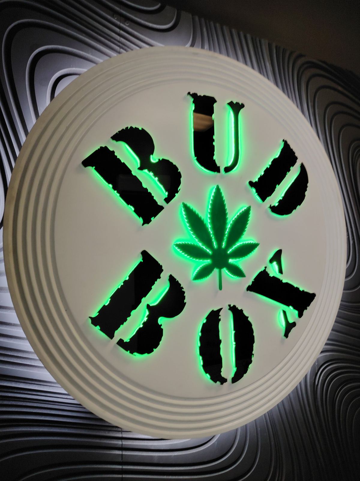 Round sign